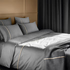 Dekbedovertrek van Hugo Boss in donkergrijze kleur