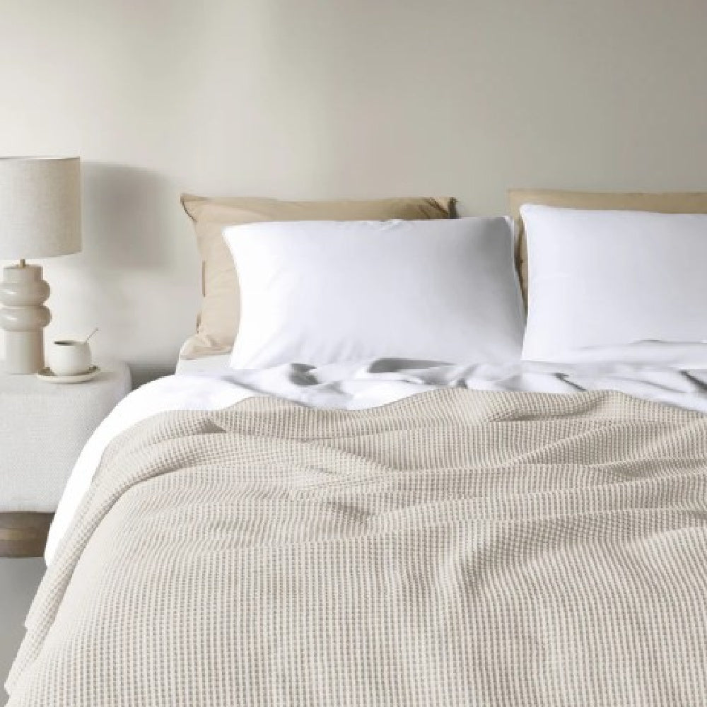 Gewafelde bedsprei Brisk Sand van Beddinghouse