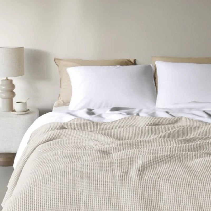 Gewafelde bedsprei Brisk Sand van Beddinghouse