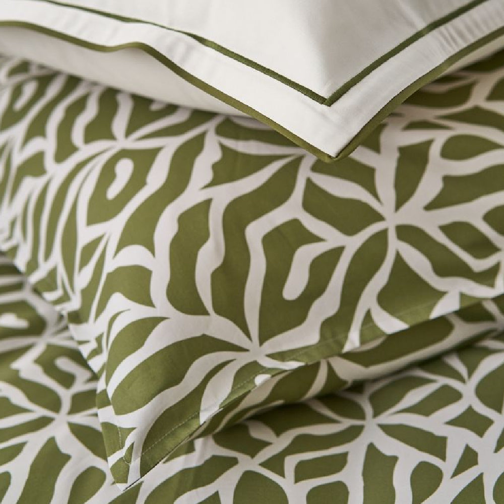 Detail van dekbedovertrek Bianca Pesto van Nomo