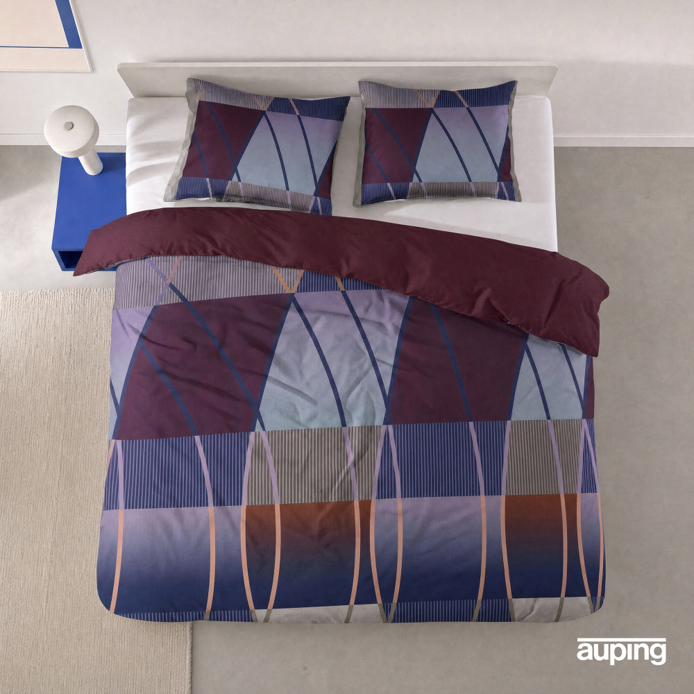 Auping dekbedovertrek Arc Burgundy met grafisch patroon