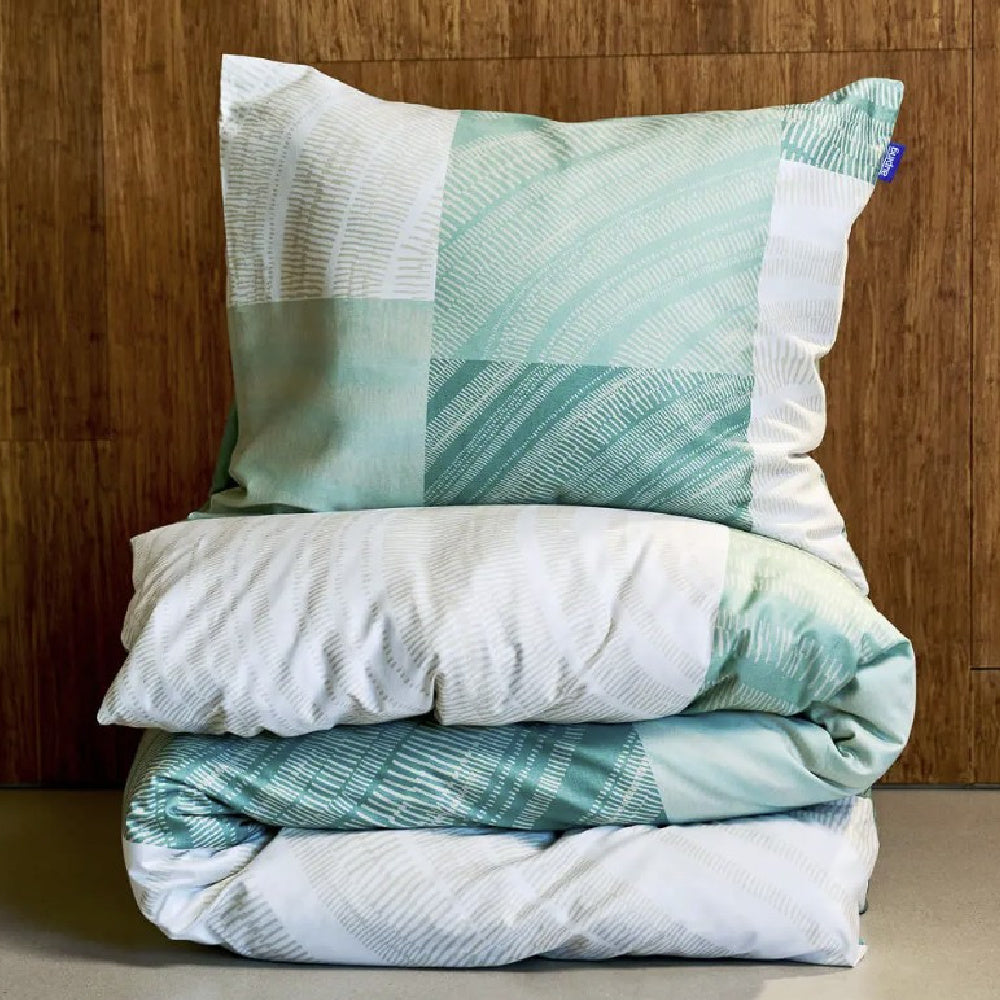 Dekbedovertrek Gentle Clover van Auping in zachte groentinten