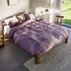 Dekbedovertrek Mauve Twists van Auping met een organisch patroon