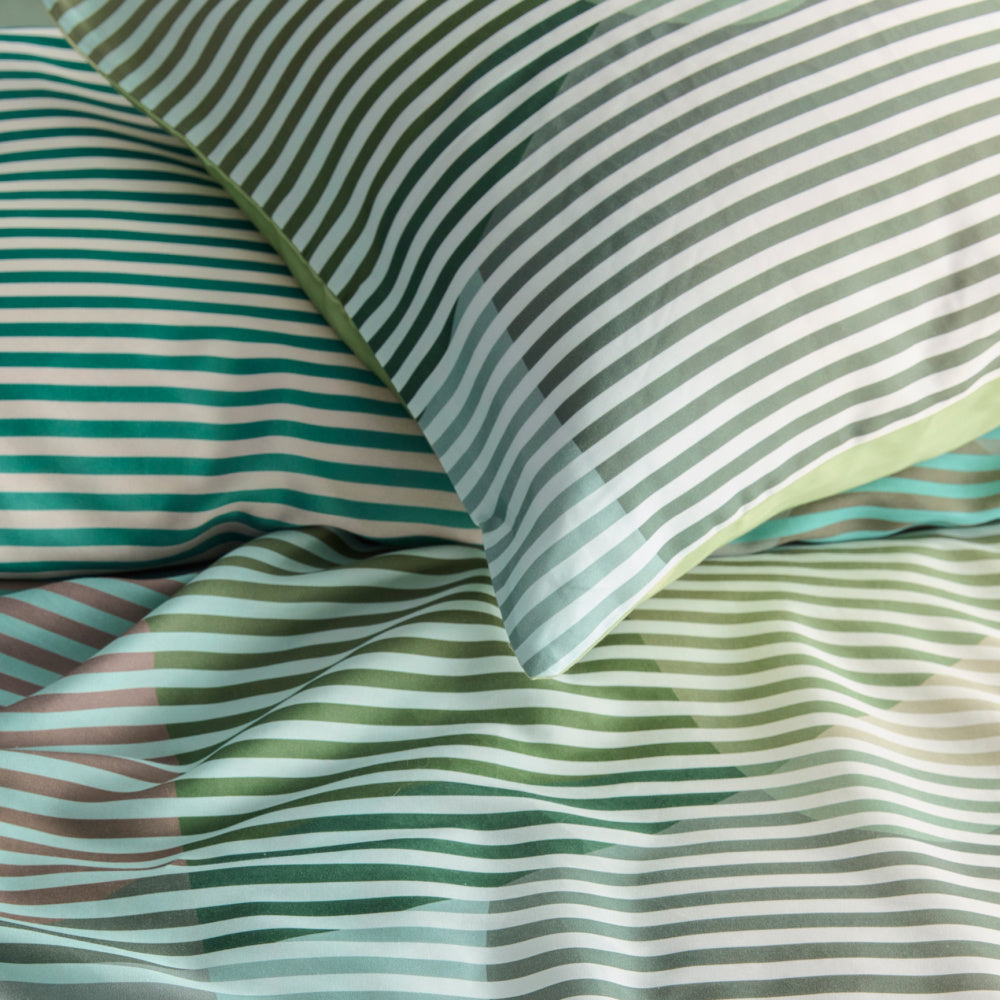 Detail dekbedovertrek Lombard Street Green van Dutch Design