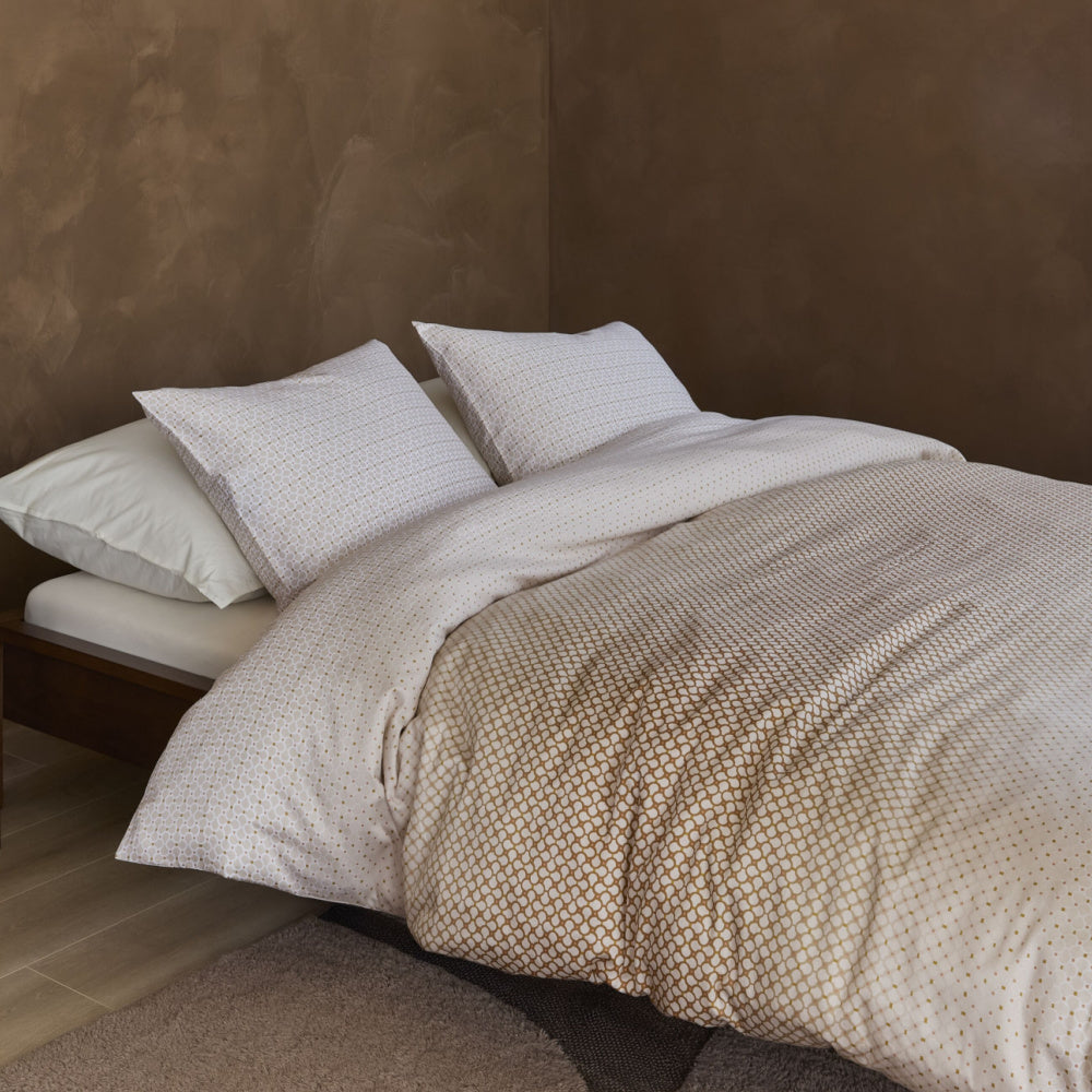 Dekbedovertrek Nadine Sand  van Beddinghouse met zacht kleurverloop