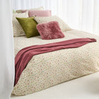 Dekbedovertrek Viviane Orchid met romantische bloemenprint van Nomo