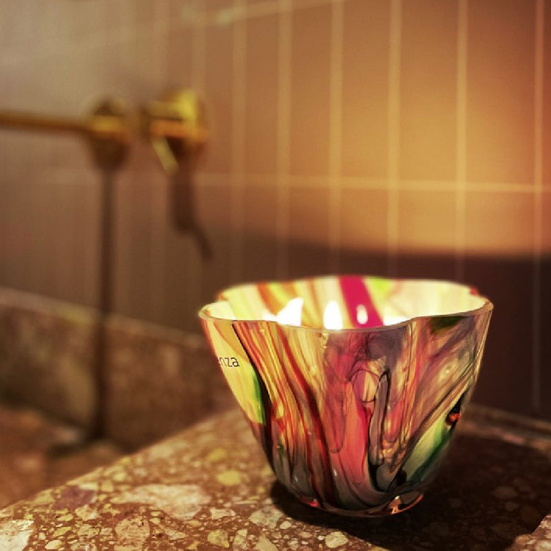 Handgeblazen theelichthouder van Menza