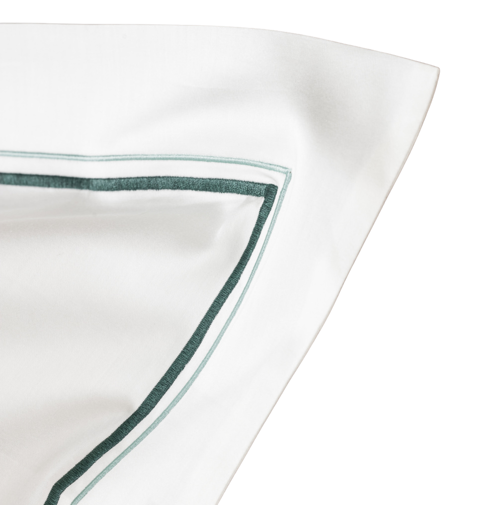 detail van sloop van dekbedovertrek Umea, Lysdrap - détail de la taie d'oreiller de la housse de couette Umea, Lysdrap - detail of pillowcase of duvet cover Umea, Lysdrap